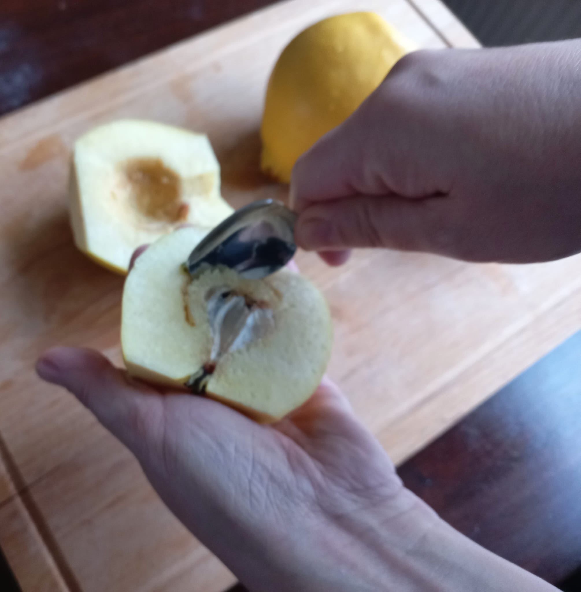 Ayva Tatlisi Turkse Kweeperen Dessert Lekker Turks Eten